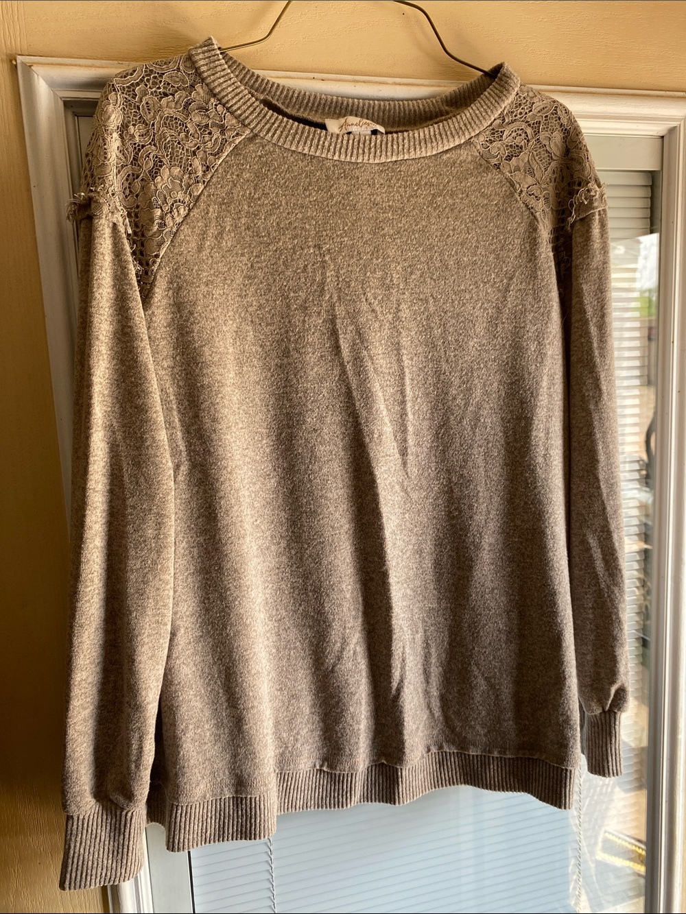 Lace-Shoulder Crew Neck Sweater in Taupe